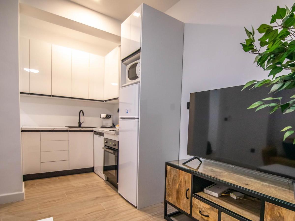 Tuguest Avenida Madrid Apartment Granada Bagian luar foto