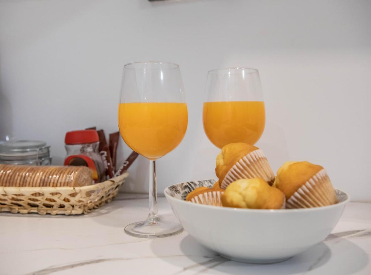 Tuguest Avenida Madrid Apartment Granada Bagian luar foto