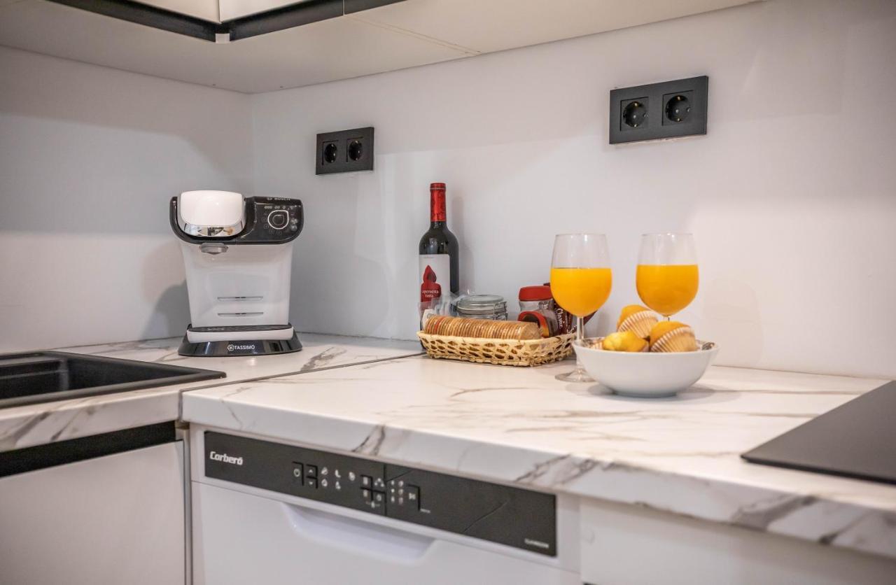 Tuguest Avenida Madrid Apartment Granada Bagian luar foto
