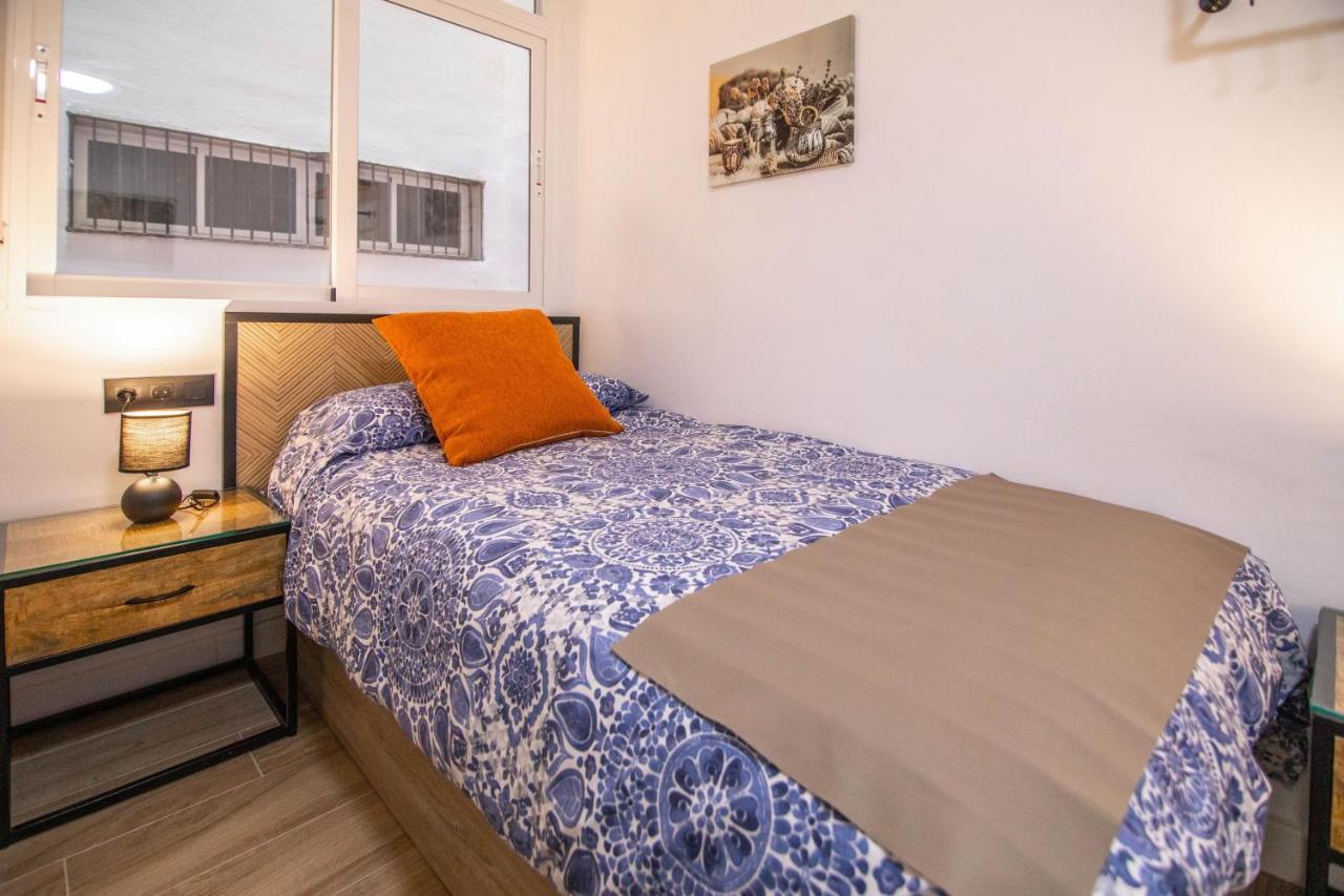 Tuguest Avenida Madrid Apartment Granada Bagian luar foto