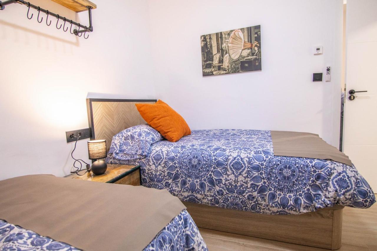 Tuguest Avenida Madrid Apartment Granada Bagian luar foto
